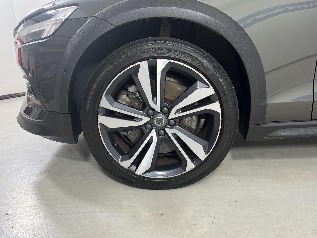 Photo '10' of Volvo V60 Cross Country Photo '10' of Volvo V60 Cross Country