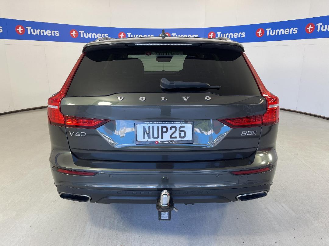 Photo '6' of Volvo V60 Cross Country Photo '6' of Volvo V60 Cross Country