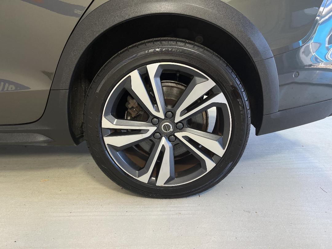 Photo '11' of Volvo V60 Cross Country Photo '11' of Volvo V60 Cross Country