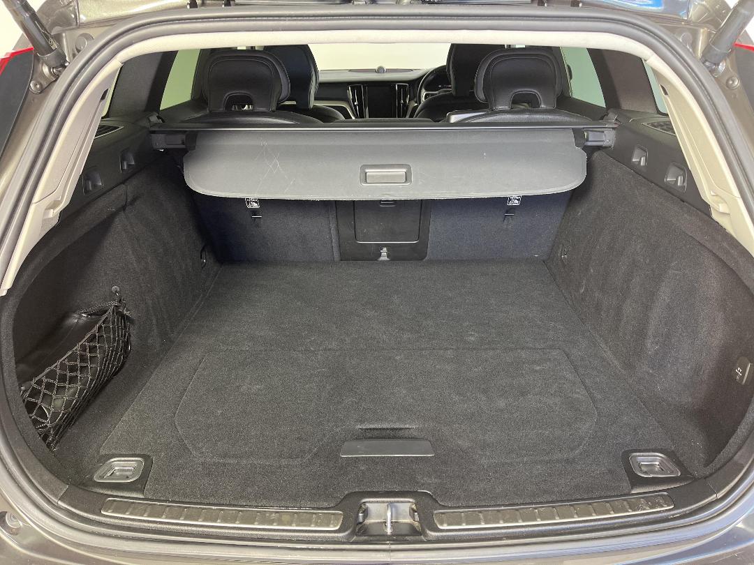 Photo '14' of Volvo V60 Cross Country Photo '14' of Volvo V60 Cross Country