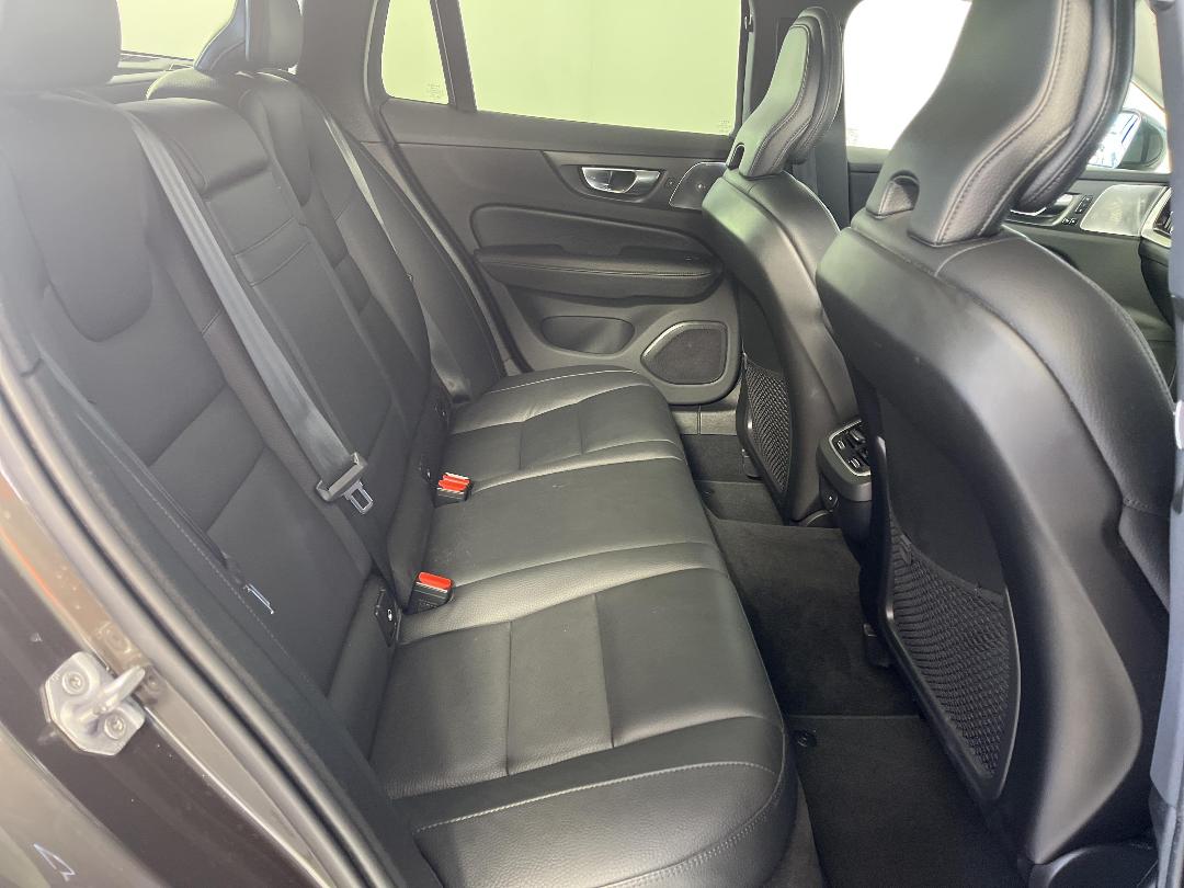 Photo '20' of Volvo V60 Cross Country Photo '20' of Volvo V60 Cross Country