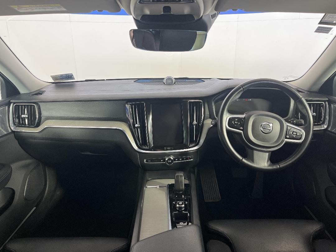 Photo '17' of Volvo V60 Cross Country Photo '17' of Volvo V60 Cross Country