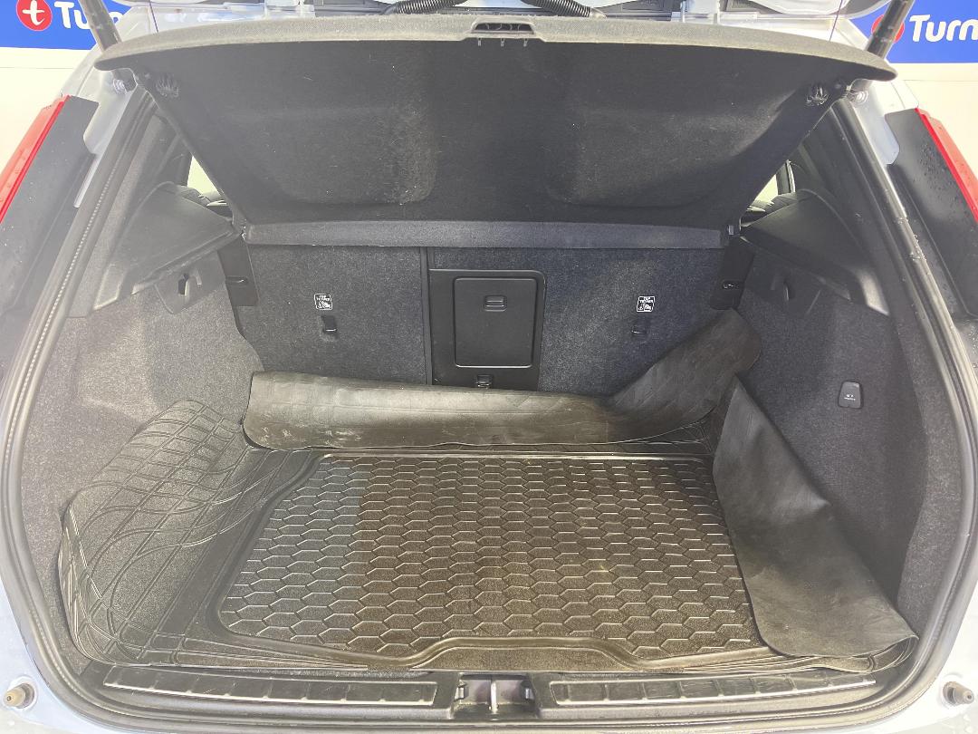 Photo '14' of Volvo XC40