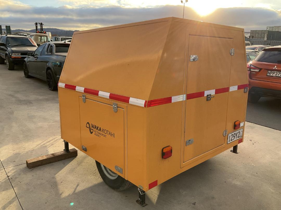 Photo '7' of WADE Special Purpose Box Body - Single