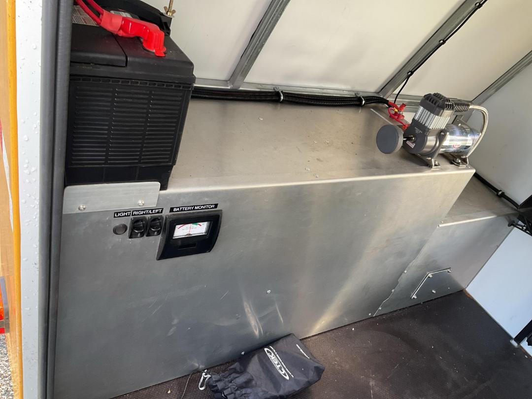 Photo '22' of WADE Special Purpose Box Body - Single