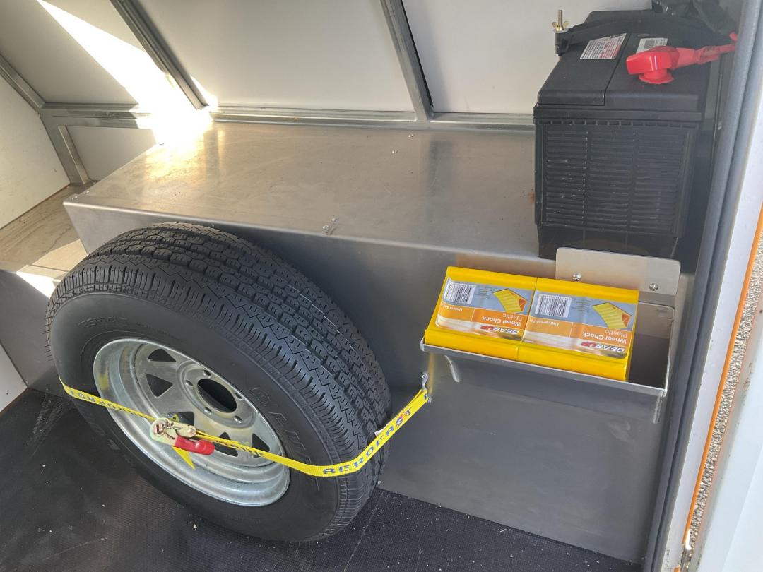 Photo '21' of WADE Special Purpose Box Body - Single