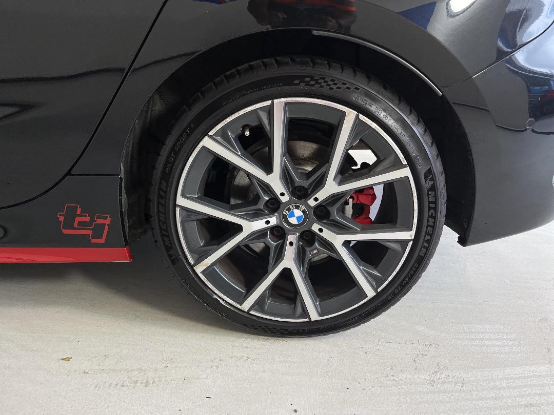 Photo '11' of BMW 1 Series