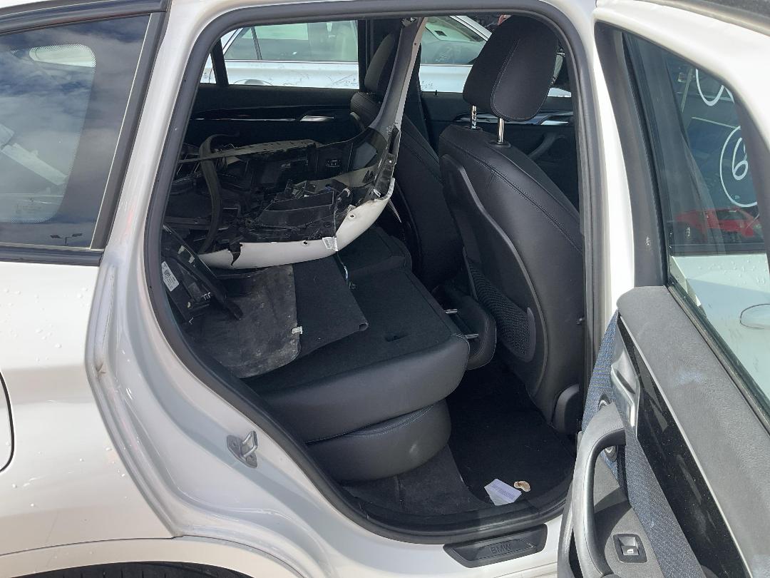 Photo '11' of BMW X1 S18I