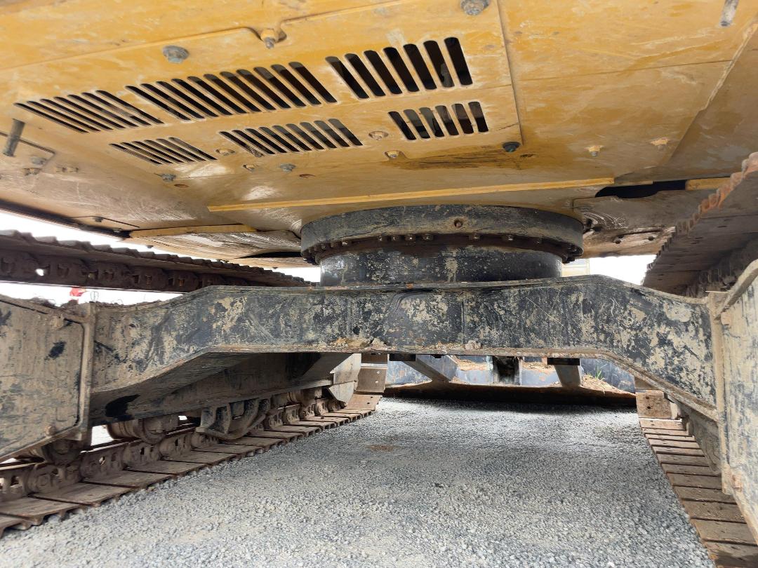 Photo '32' of CAT 307.5 Excavator