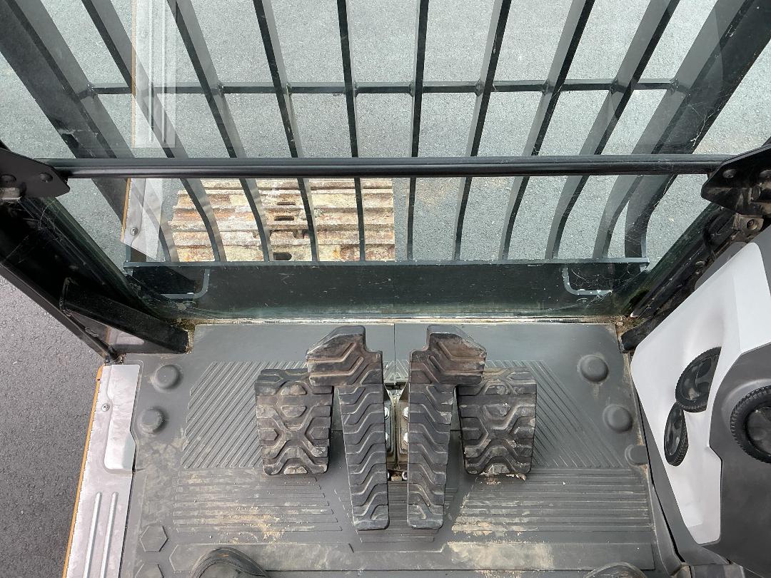 Photo '14' of CAT 315GC Excavator