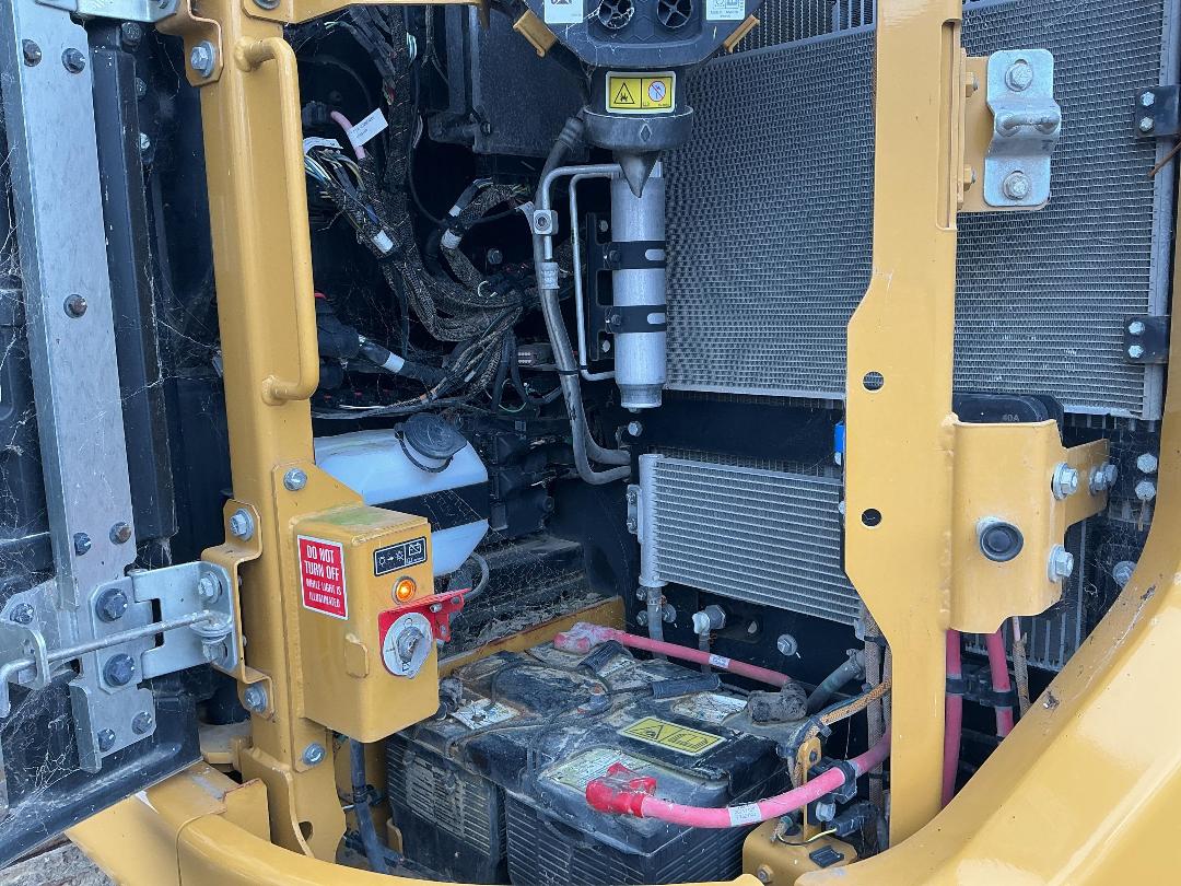 Photo '31' of CAT 315GC Excavator