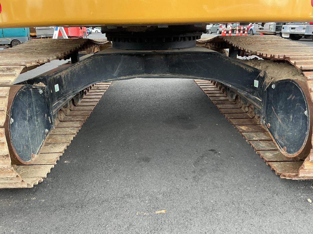 Photo '28' of CAT 315GC Excavator