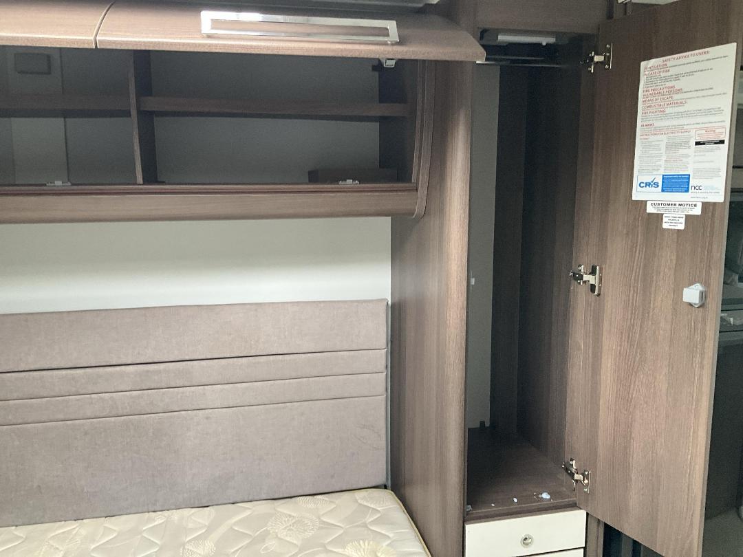 Photo '32' of ELDDIS BUCCANEER Caravan - Tandem Photo '32' of ELDDIS BUCCANEER Caravan - Tandem