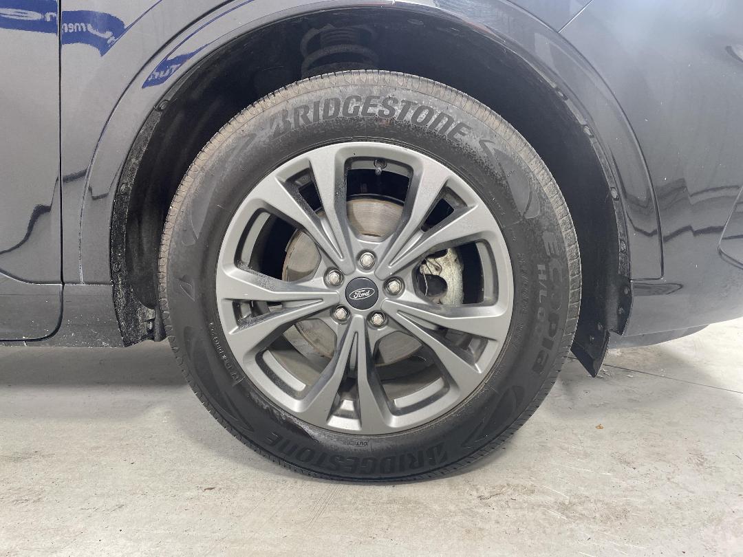 Photo '9' of Ford Escape