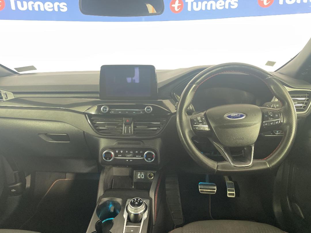 Photo '17' of Ford Escape