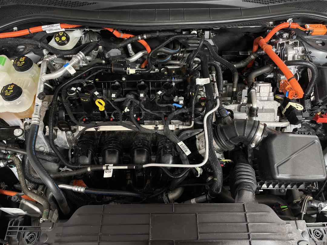 Photo '13' of Ford Escape