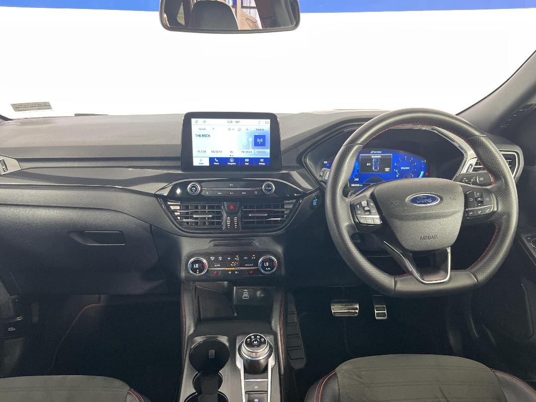 Photo '17' of Ford Escape