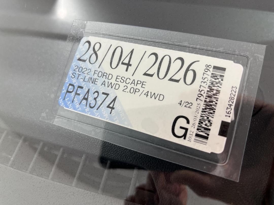 Photo '24' of Ford Escape