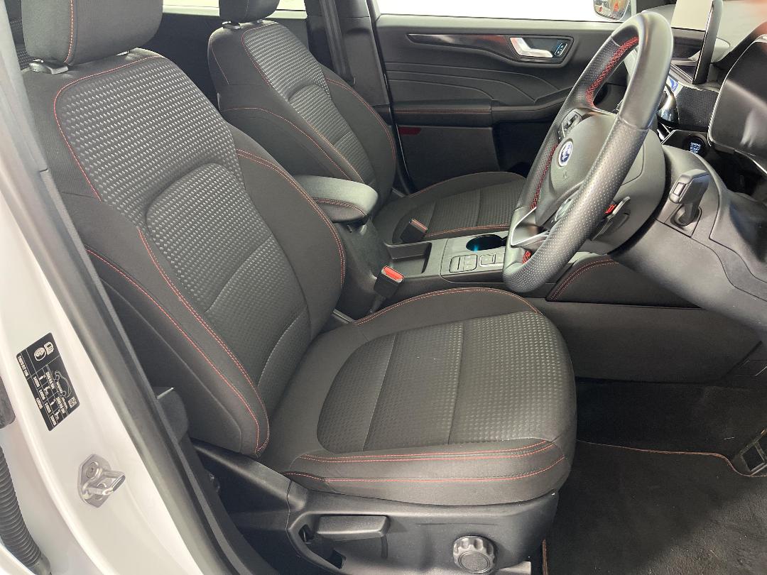 Photo '16' of Ford Escape Photo '16' of Ford Escape