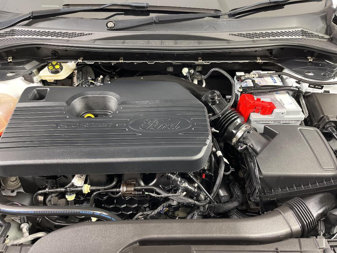 Photo '13' of Ford Escape