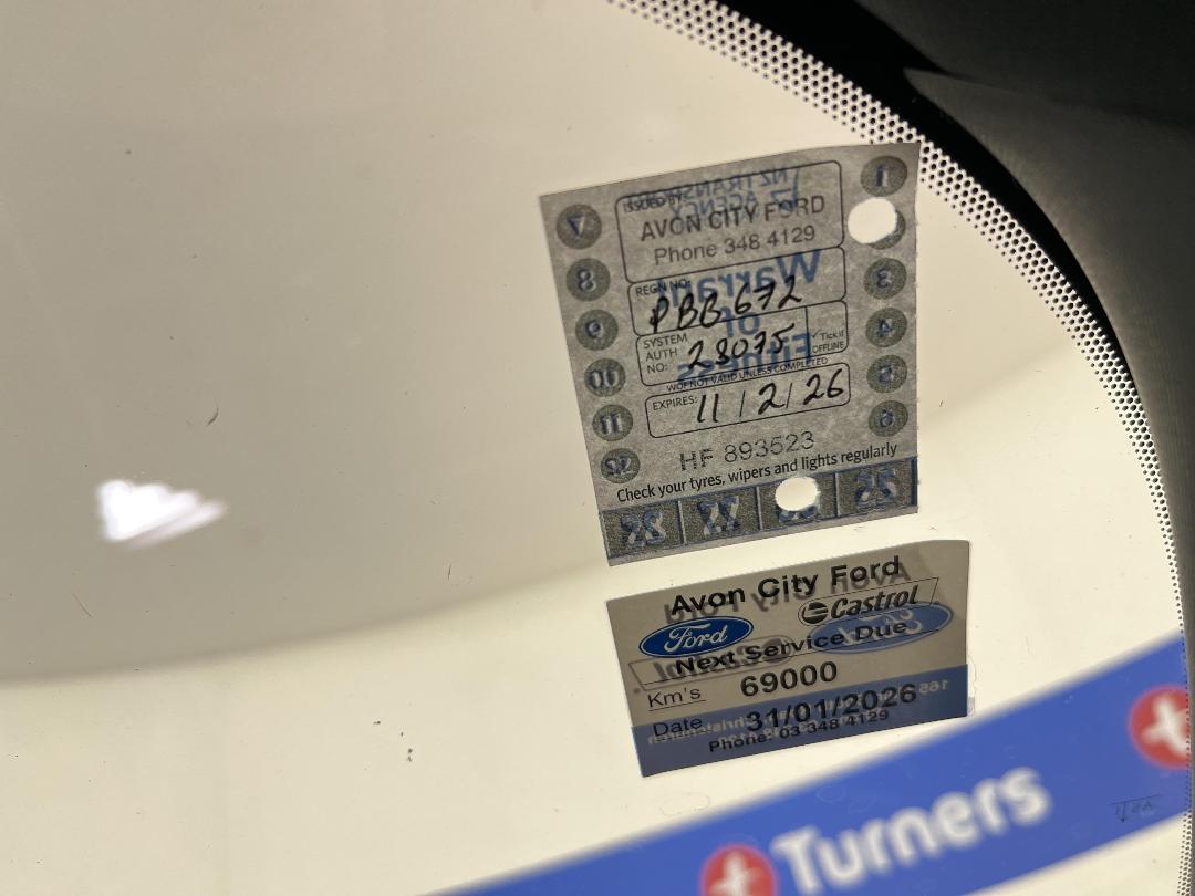 Photo '26' of Ford Escape