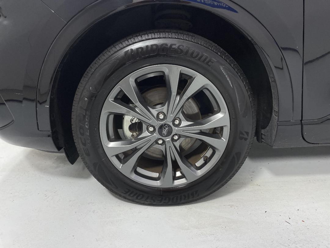 Photo '10' of Ford Escape Photo '10' of Ford Escape