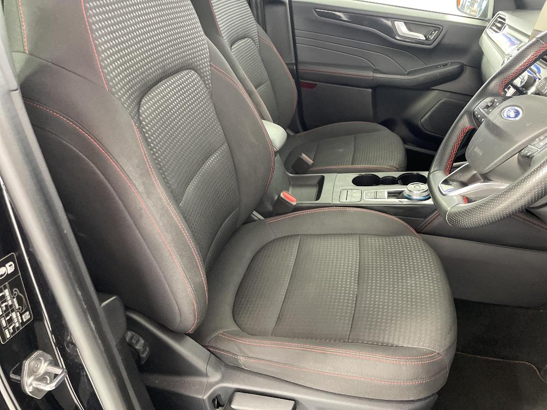 Photo '16' of Ford Escape Photo '16' of Ford Escape