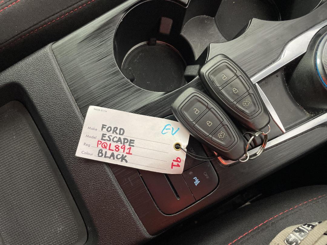 Photo '22' of Ford Escape Photo '22' of Ford Escape