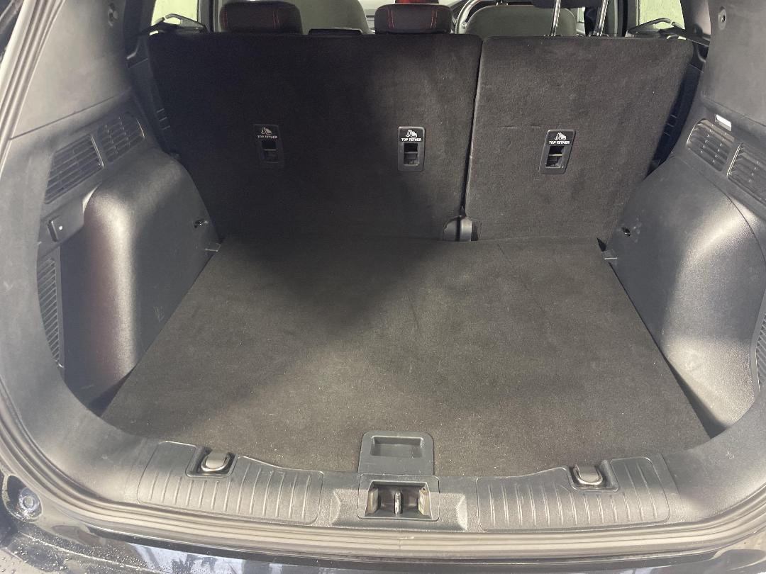 Photo '14' of Ford Escape