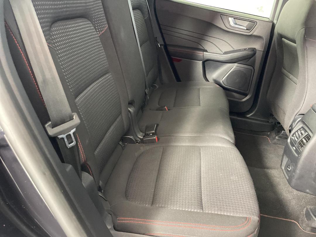 Photo '20' of Ford Escape