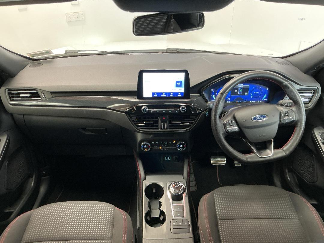 Photo '17' of Ford Escape