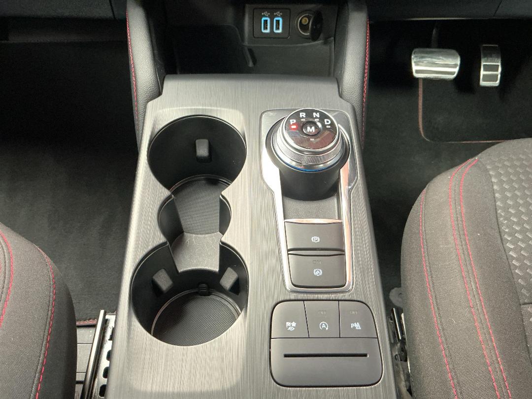 Photo '23' of Ford Escape