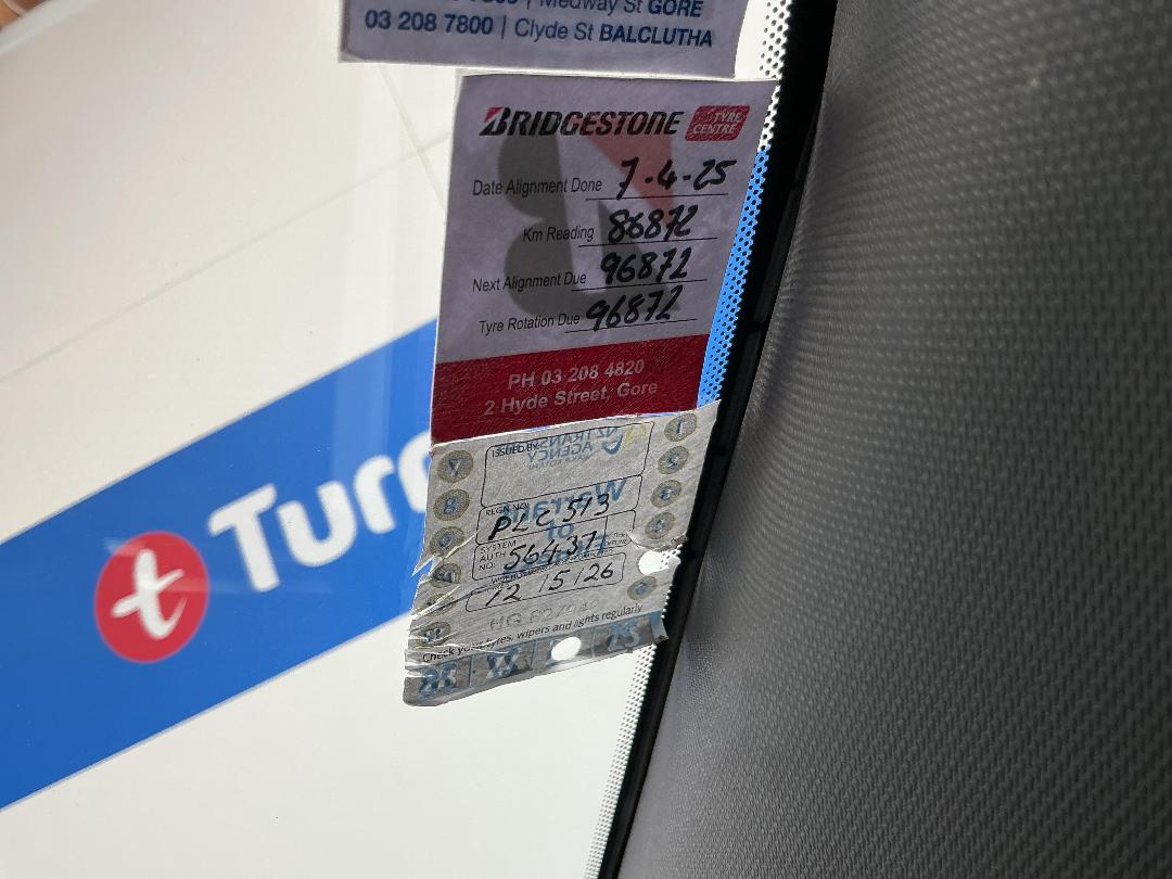 Photo '25' of Ford Escape