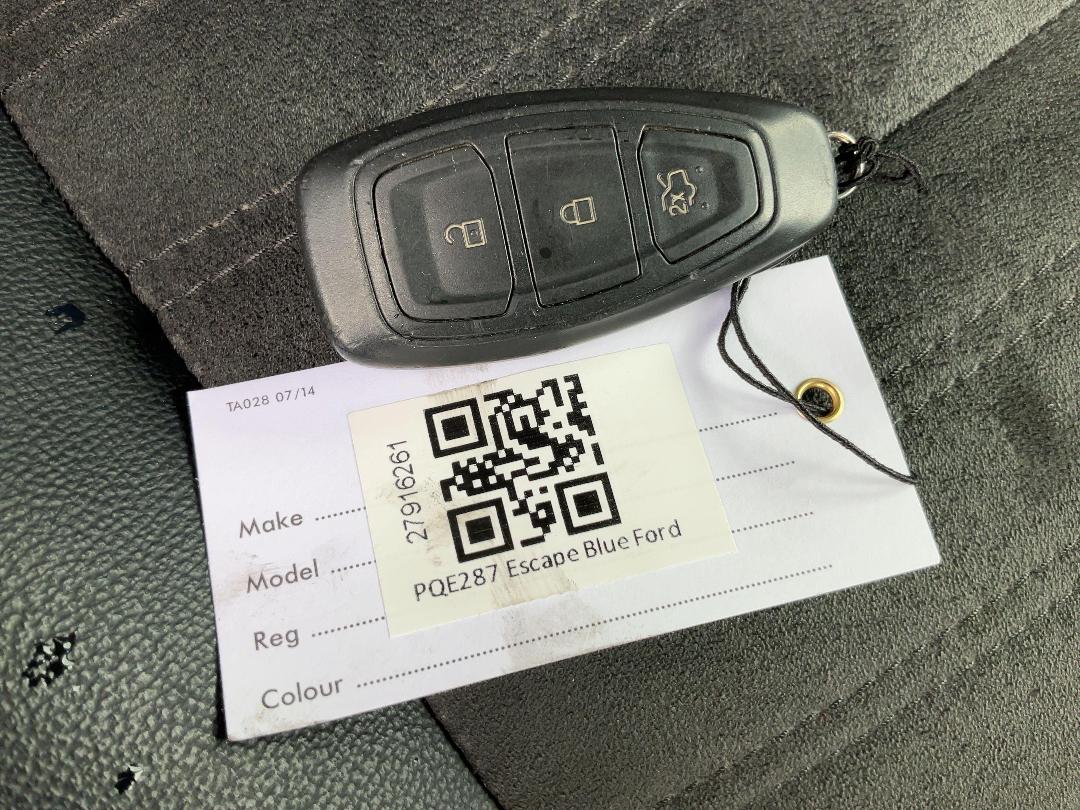 Photo '24' of Ford Escape ST-Line X Phev