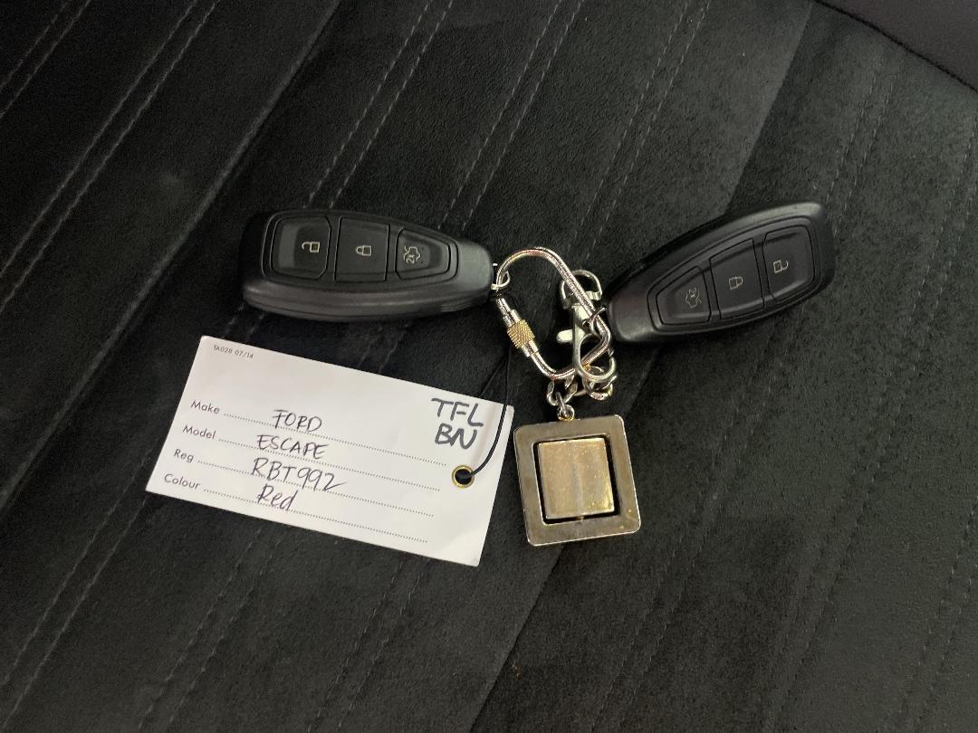 Photo '22' of Ford Escape Photo '22' of Ford Escape