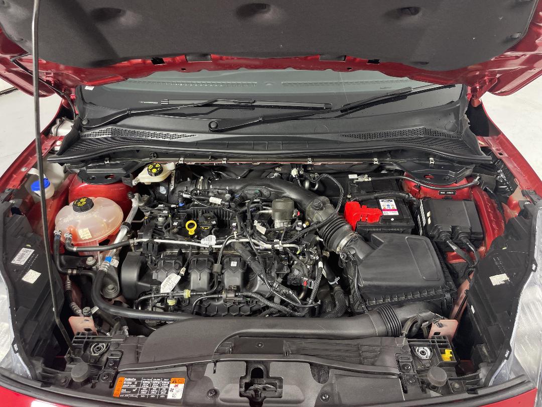 Photo '13' of Ford Escape