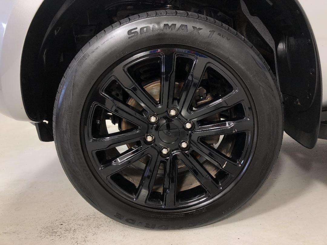 Photo '10' of Ford Everest Photo '10' of Ford Everest