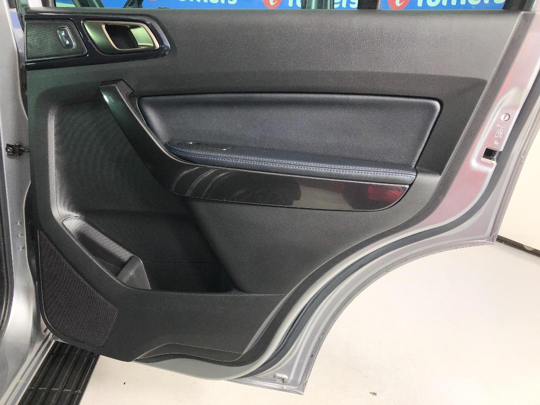 Photo '19' of Ford Everest Photo '19' of Ford Everest