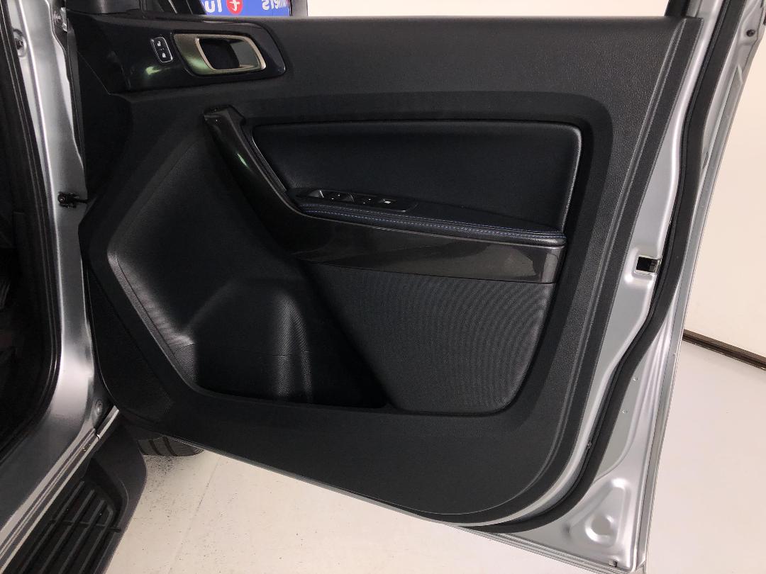 Photo '15' of Ford Everest Photo '15' of Ford Everest