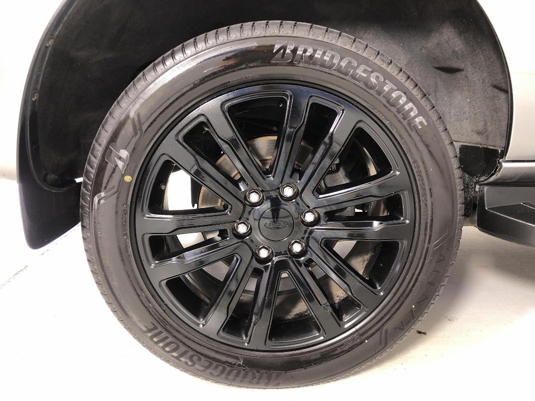 Photo '12' of Ford Everest Photo '12' of Ford Everest