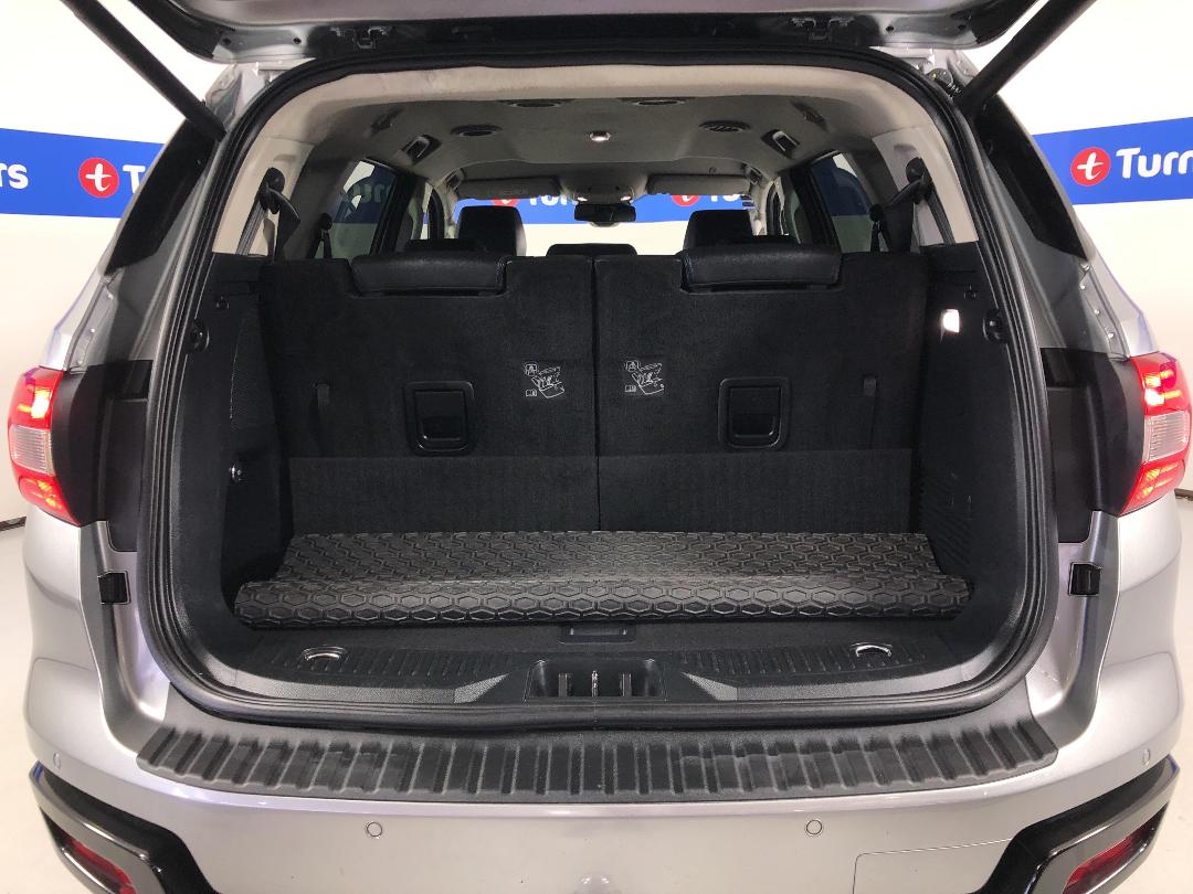 Photo '14' of Ford Everest Photo '14' of Ford Everest