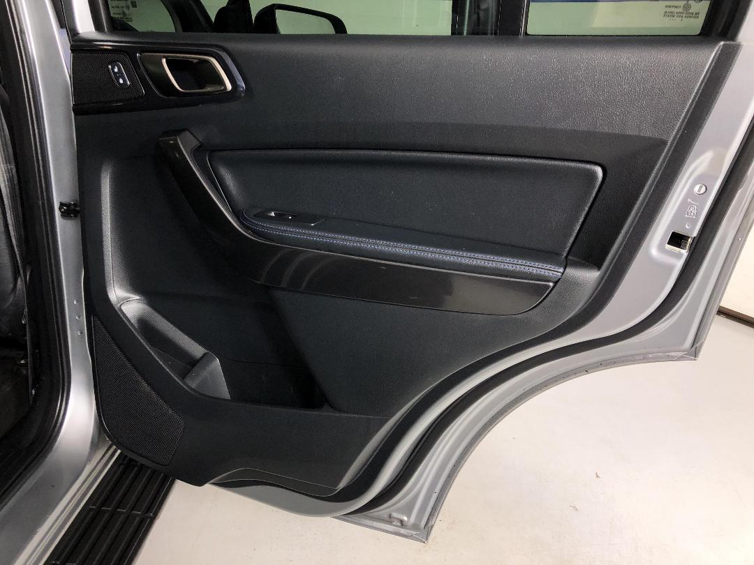 Photo '19' of Ford Everest Photo '19' of Ford Everest