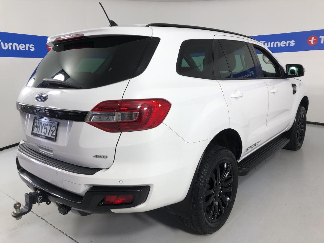 Photo '7' of Ford Everest