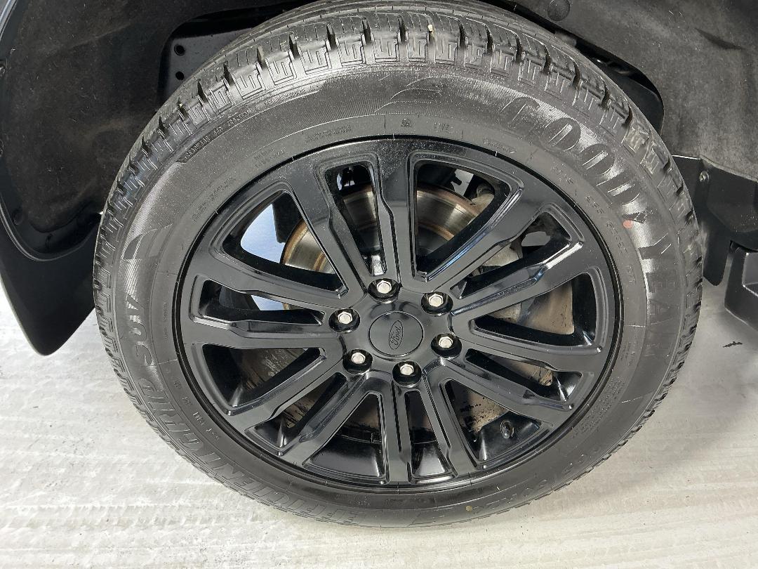 Photo '12' of Ford Everest Photo '12' of Ford Everest