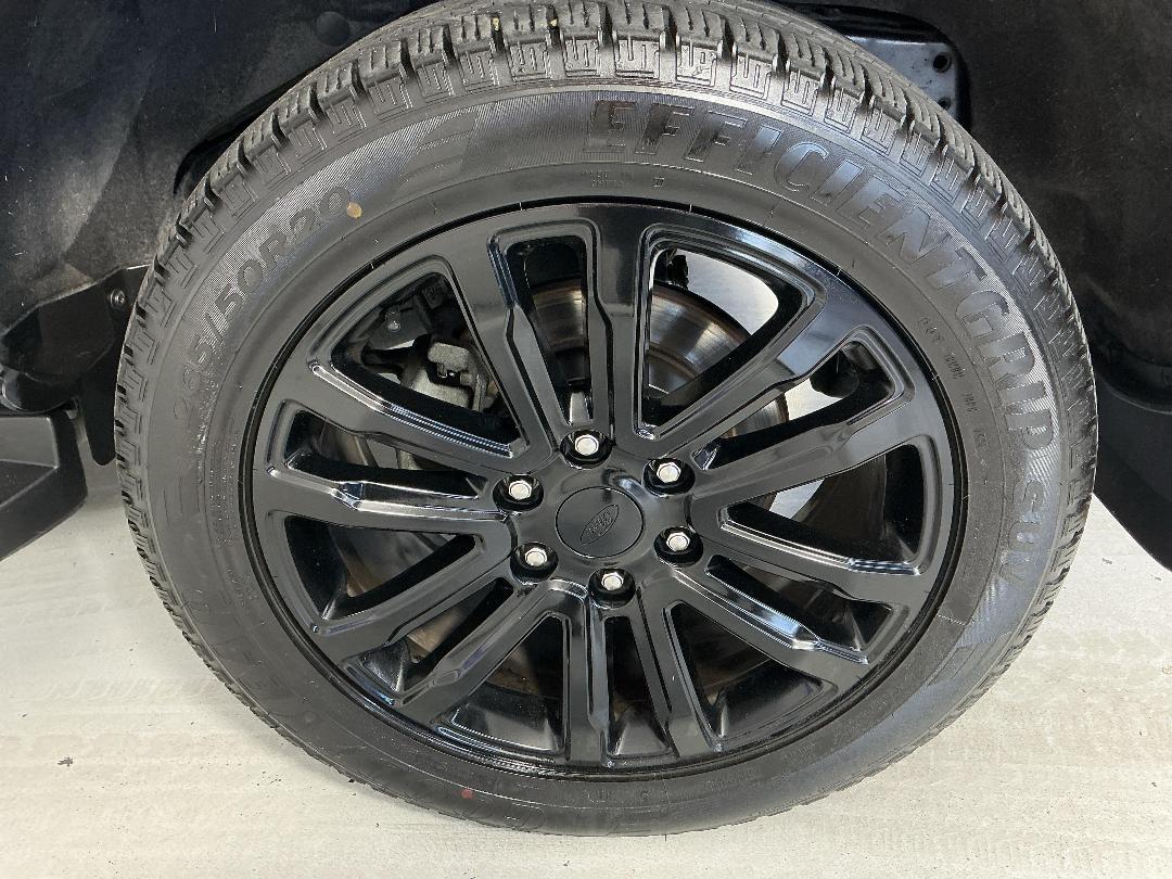 Photo '11' of Ford Everest Photo '11' of Ford Everest