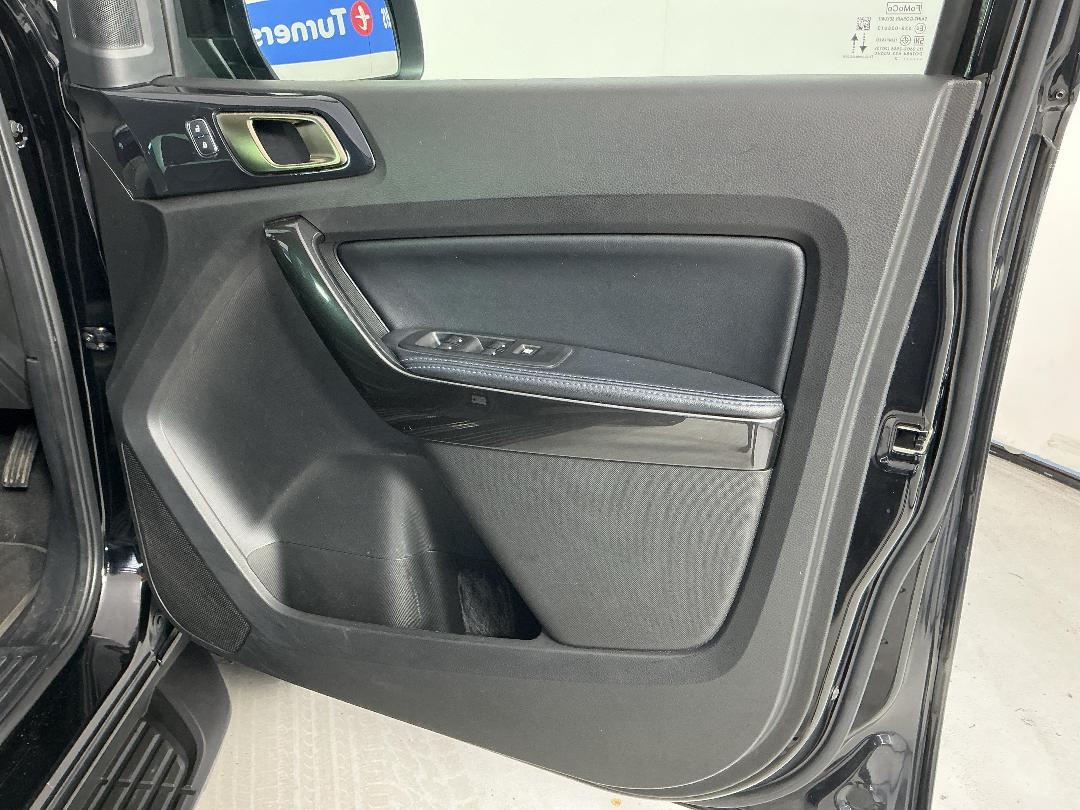 Photo '15' of Ford Everest Photo '15' of Ford Everest