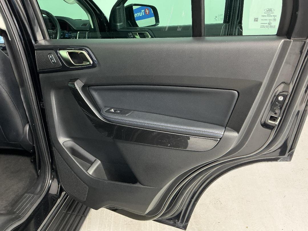 Photo '19' of Ford Everest Photo '19' of Ford Everest