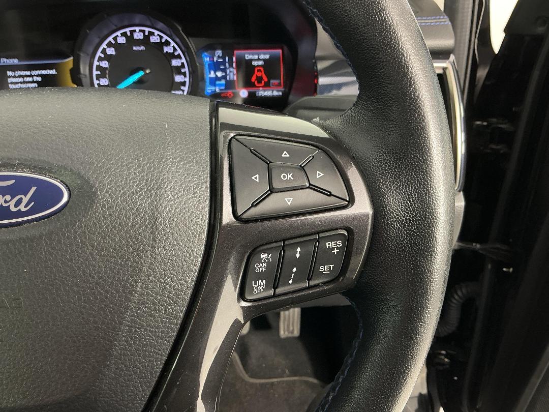 Photo '25' of Ford Everest Photo '25' of Ford Everest