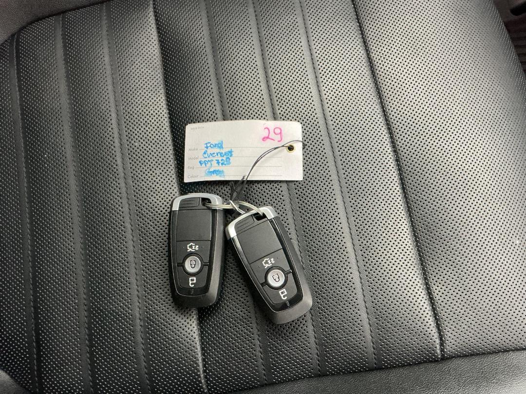 Photo '22' of Ford Everest