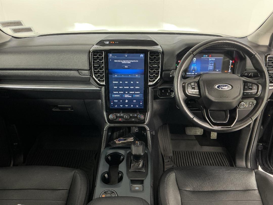 Photo '17' of Ford Everest